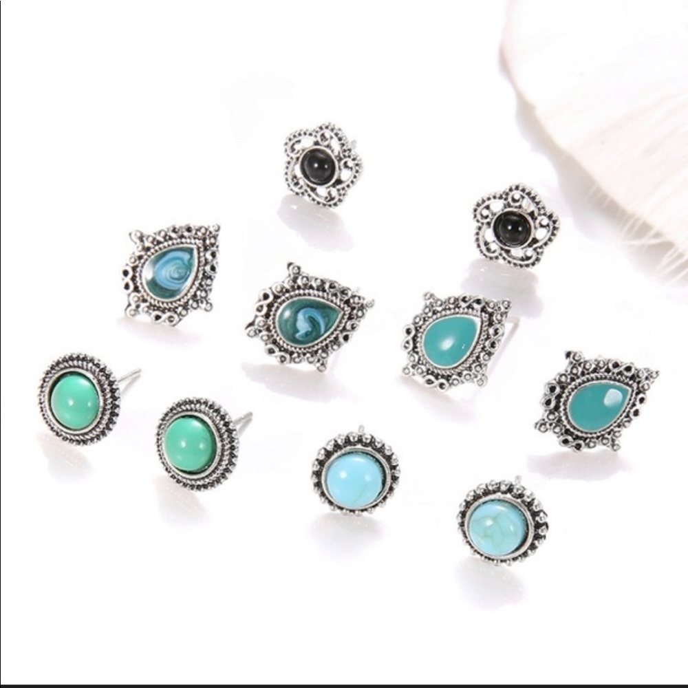 Gorgeous Vintage Boho Earrings - Picture 2 of 5